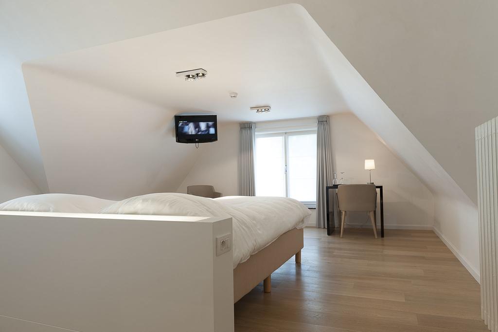 Hotel Bell Expo Кортрейк Екстер'єр фото