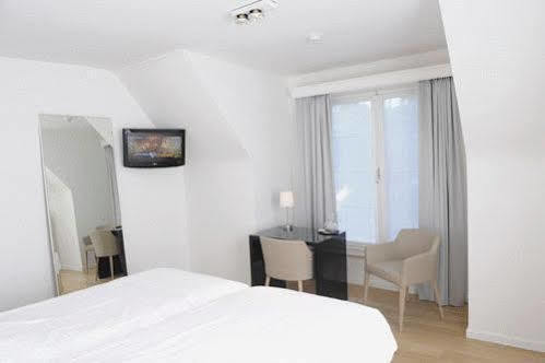 Hotel Bell Expo Кортрейк Екстер'єр фото